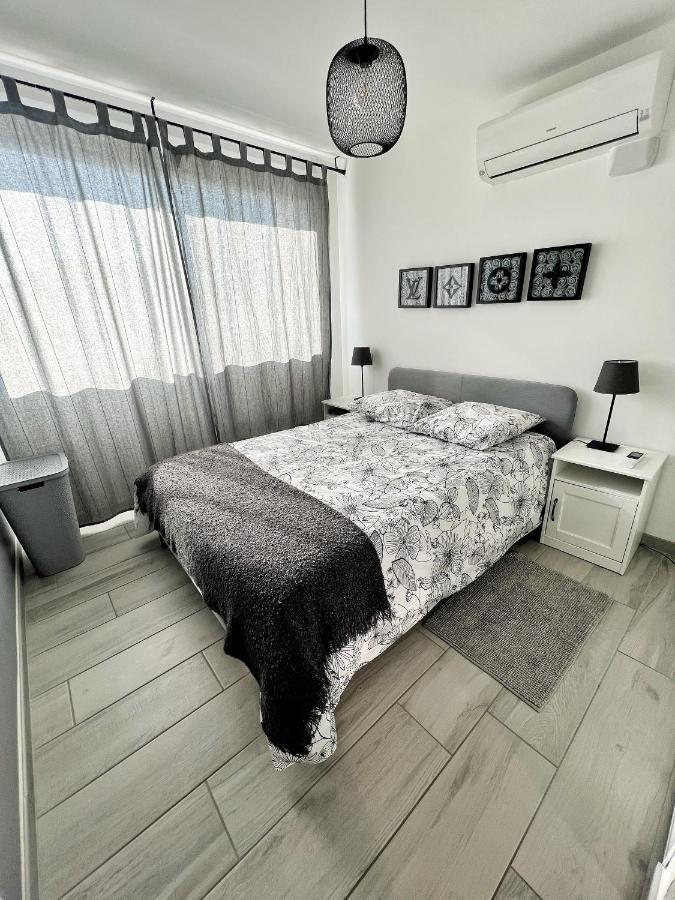 Les Appartements Du Carnot - Terrasses Et Jardins La Rochelle  Kültér fotó